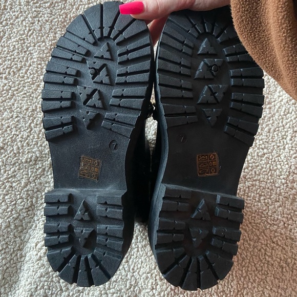 🔸 Chinese Laundry 🔸 black booties - Picture 3 of 7